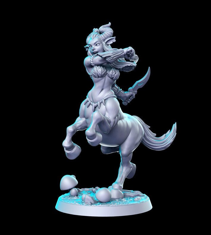Centaur of Daggers - 32mm Scale DnD Miniature | Dungeons and Dragons | Final Fantasy | RPG - RN Estudio