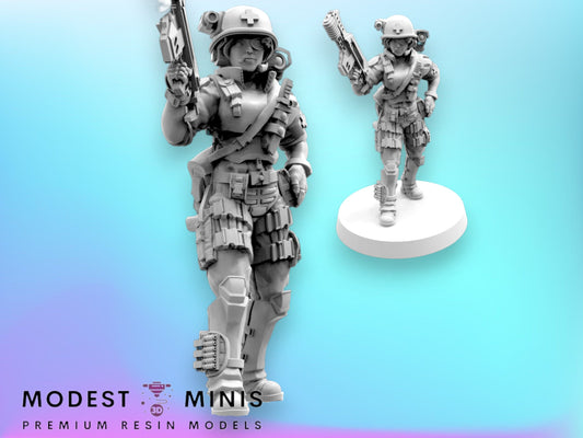 Female Marine Medic Eunice - 32mm Scale Alien Miniature | RPG | Sci fi | Law Upholders | Role Playing | DnD | Papsikel