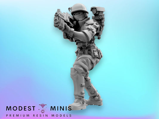 Female Space Marine Kiki - 32mm Scale Alien Miniature | RPG | Sci fi | Cyberpunk | Role Playing | DnD | Papsikel