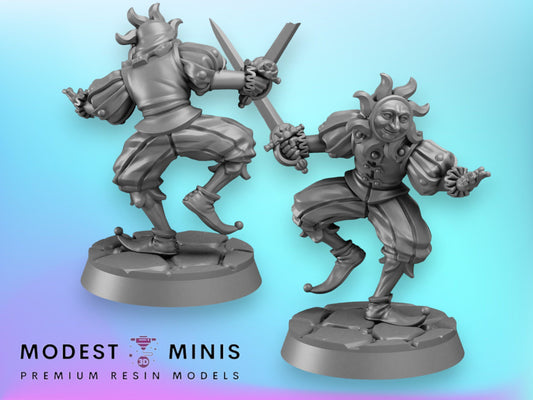 Sunbearer | 28mm - 75mm Scale DnD Frostgrave Fantasy Mini | Vae Victis