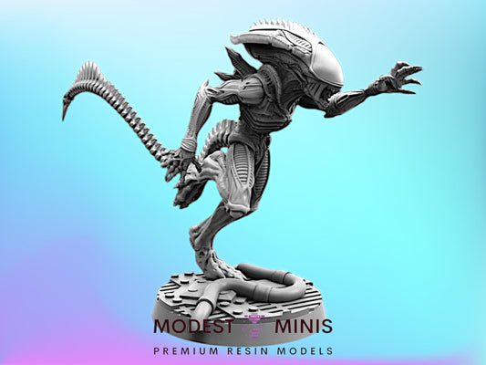 Xeno Praetorian E - 32mm Scale Alien Miniature | RPG | Sci fi | AvP | Role Playing | DnD | Papsikel