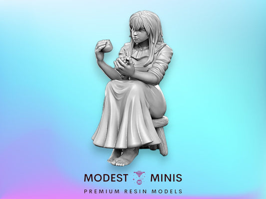 Villager NPC Violett sitting girl - 32mm Scale DnD Miniature | Dungeons and Dragons | JRPG Mini - RN Estudio
