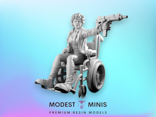 Survivor Zoe | 28mm - 100mm Scale Resin Mini | Zombicide | Vaultz