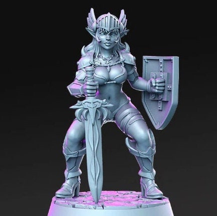 Xyrena Pinup Warrior - 32mm Scale DnD Miniature | Dungeons and Dragons | JRPG Mini - RN Estudio