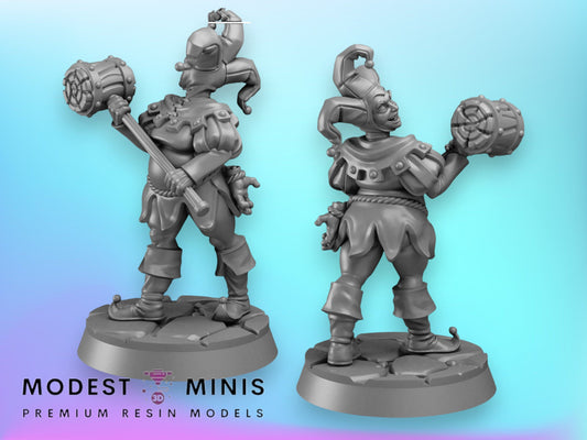 Jester | 28mm - 75mm Scale DnD Frostgrave Fantasy Mini | Vae Victis