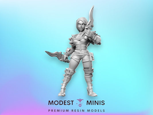 Dagger Female Assassin - 32mm Scale DnD Miniature | Dungeons and Dragons | JRPG Mini - RN Estudio