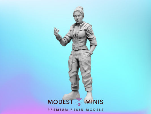 Space Crew Pampam Female - 32mm Scale Alien Miniature | RPG | Sci fi | Cyberpunk | Role Playing | DnD | Papsikel